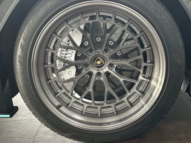 LAMBORGHINI LAMBORGHINI URUS 2019