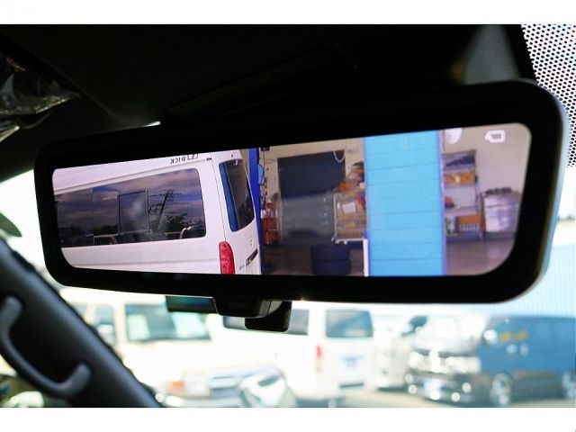 TOYOTA HIACE van 2WD 2024