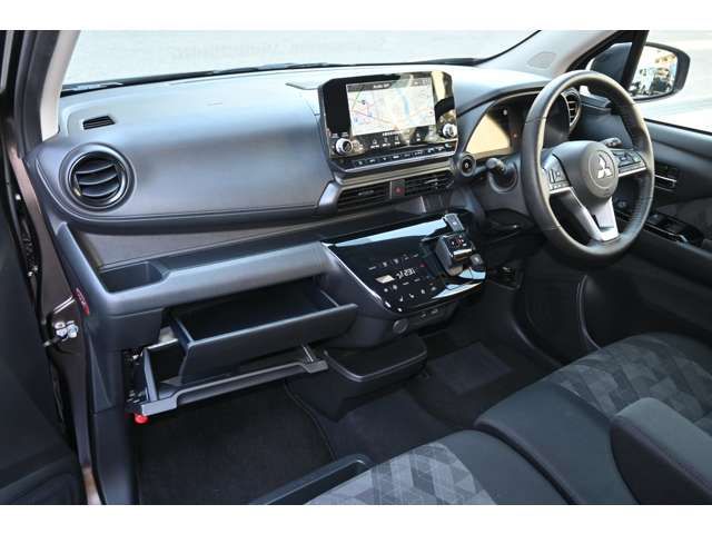 MITSUBISHI ek X EV 2023