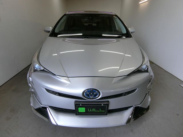TOYOTA PRIUS 2016