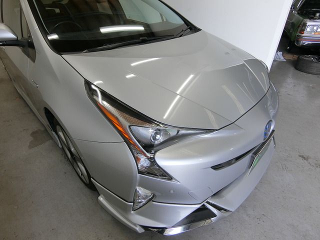 TOYOTA PRIUS 2016
