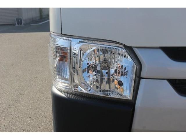 TOYOTA HIACE van 1.2t 2WD 2020