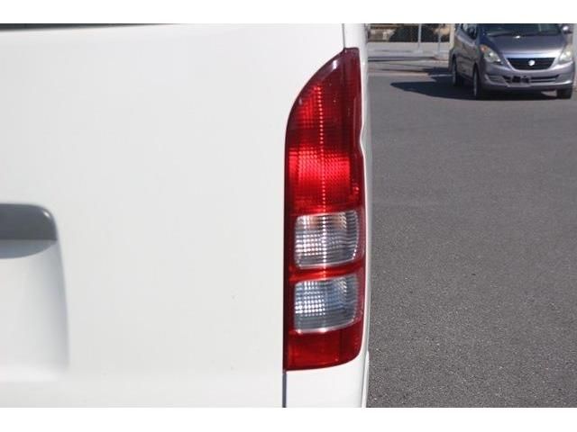 TOYOTA HIACE van 1.2t 2WD 2020