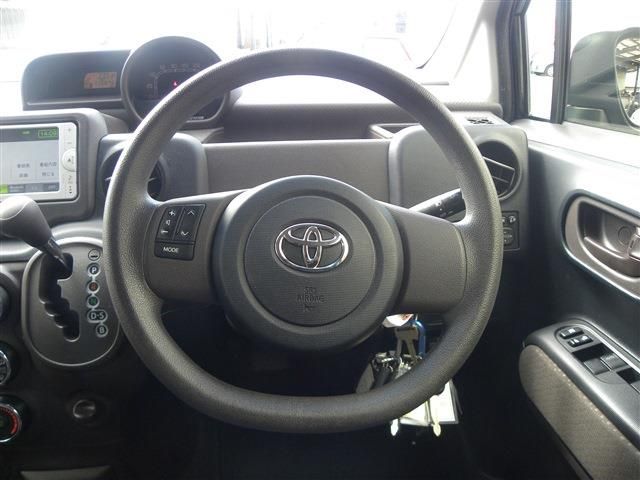 TOYOTA SPADE 2014