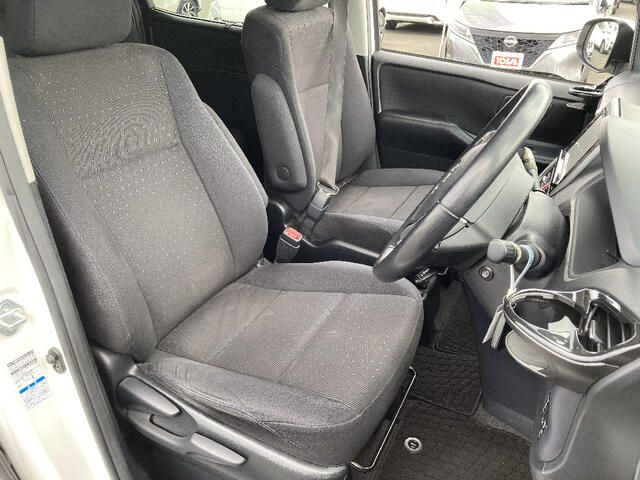 TOYOTA VOXY 4WD 2014