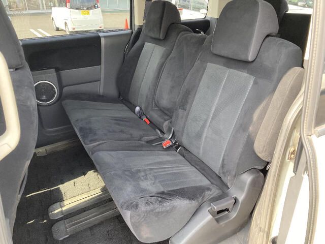 MITSUBISHI DELICA D:5 4WD 2007