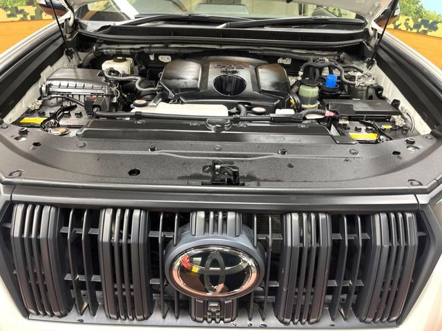 TOYOTA LANDCRUISER PRADO 2023