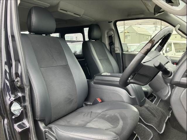 TOYOTA HIACE van 2WD 2018