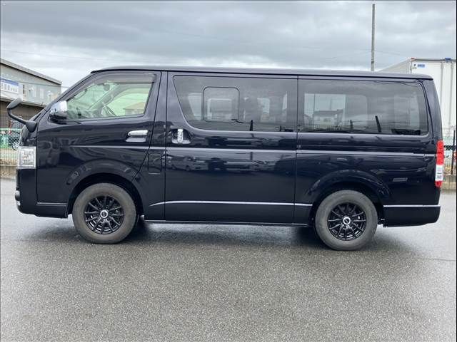 TOYOTA HIACE van 2WD 2018