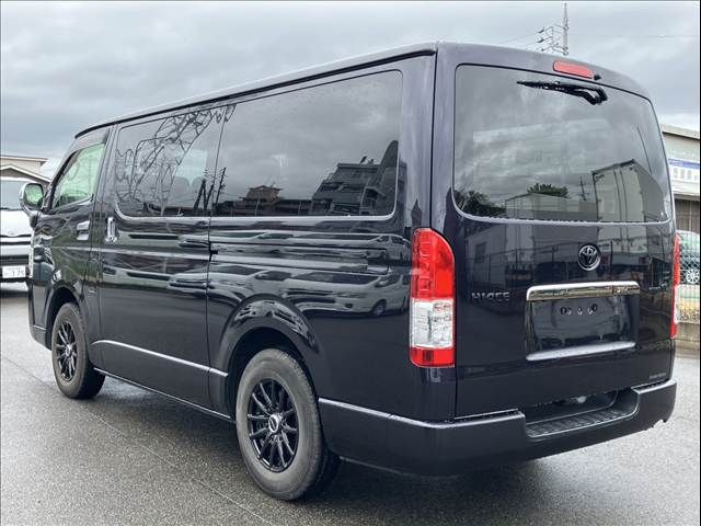 TOYOTA HIACE van 2WD 2018