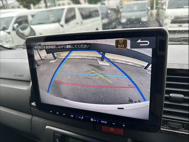 TOYOTA HIACE van 4WD 2019