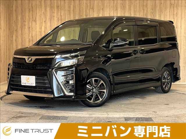TOYOTA VOXY 2017