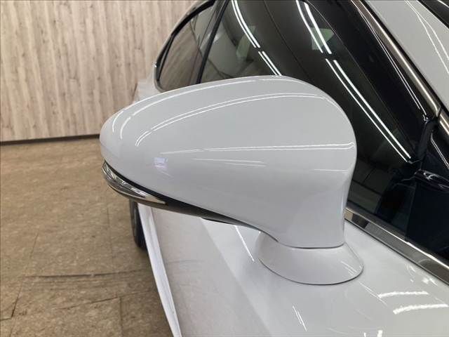 TOYOTA LEXUS IS200t 2017