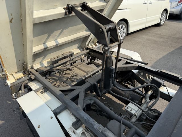 DAIHATSU HIJET dump 4WD 2001