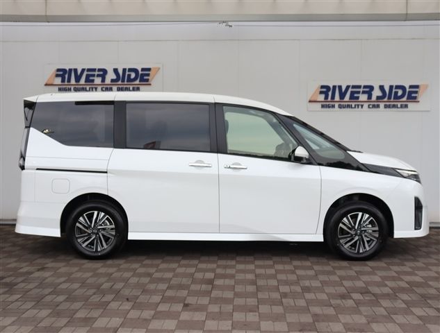 NISSAN SERENA  WG 4WD 2025