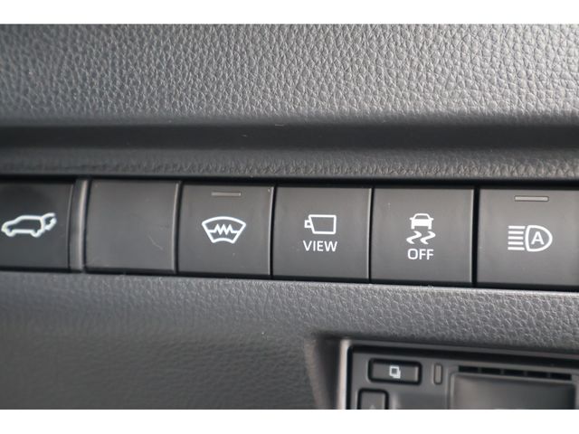 TOYOTA HARRIER 4WD 2023