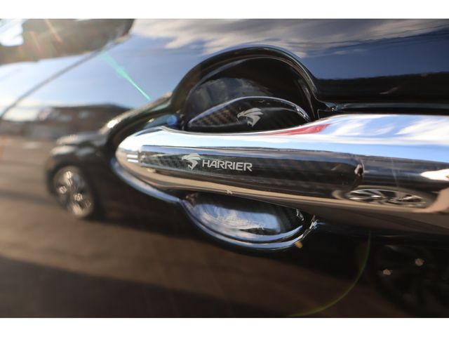 TOYOTA HARRIER 4WD 2023