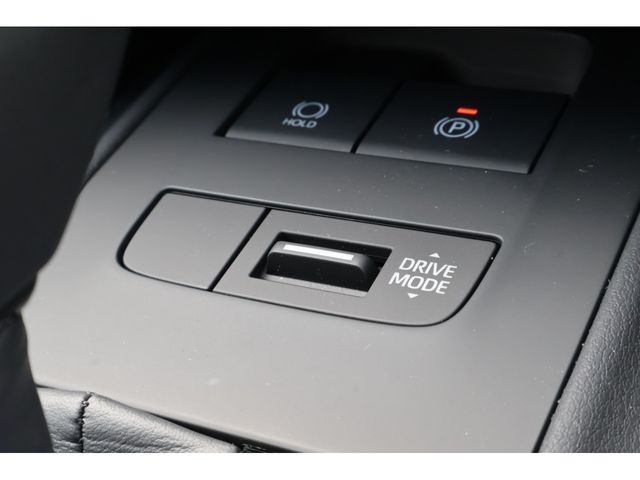 TOYOTA HARRIER 4WD 2023