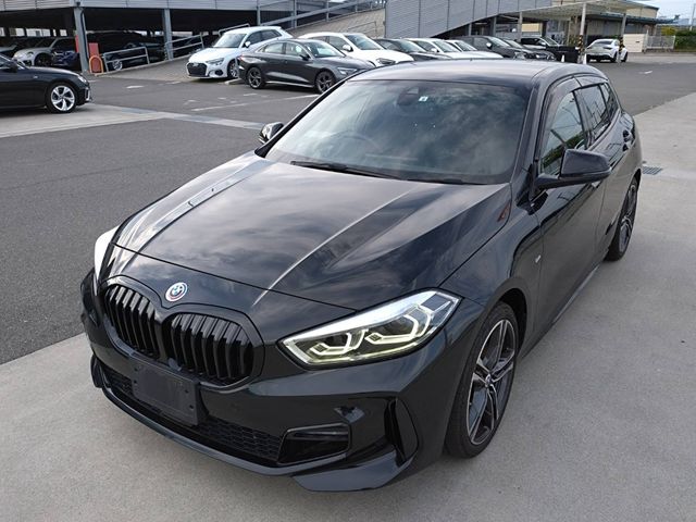 BMW BMW 1series 2022