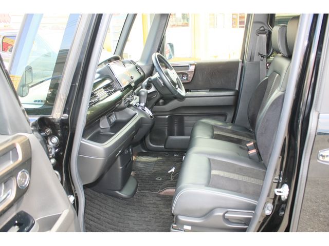 HONDA N BOX CUSTOM 2020