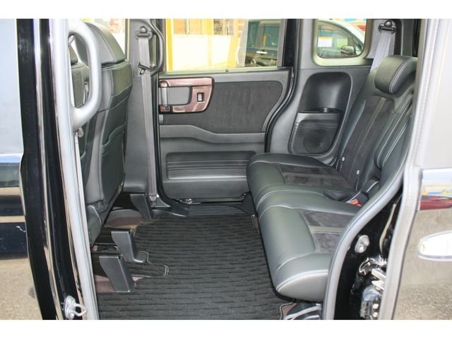 HONDA N BOX CUSTOM 2020