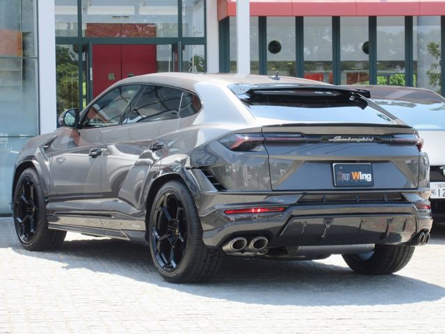 LAMBORGHINI LAMBORGHINI URUS 2024