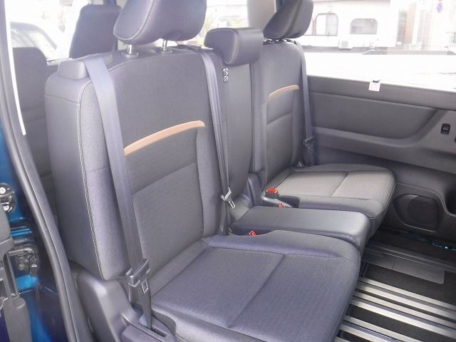 NISSAN SERENA  WG 2023