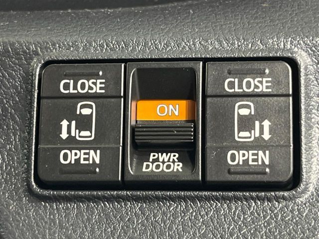 TOYOTA SIENTA HYBRID 2020