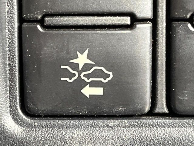 TOYOTA VOXY 4WD 2017