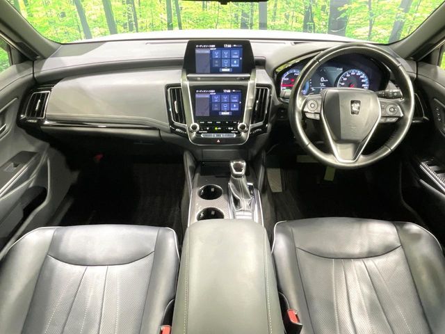 TOYOTA CROWN sedan hybrid 2018