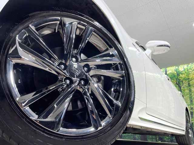 TOYOTA CROWN sedan hybrid 2018