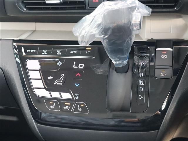 MITSUBISHI DELICA MINI 2025