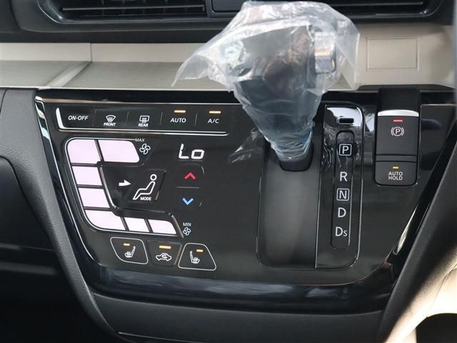 MITSUBISHI DELICA MINI 2025