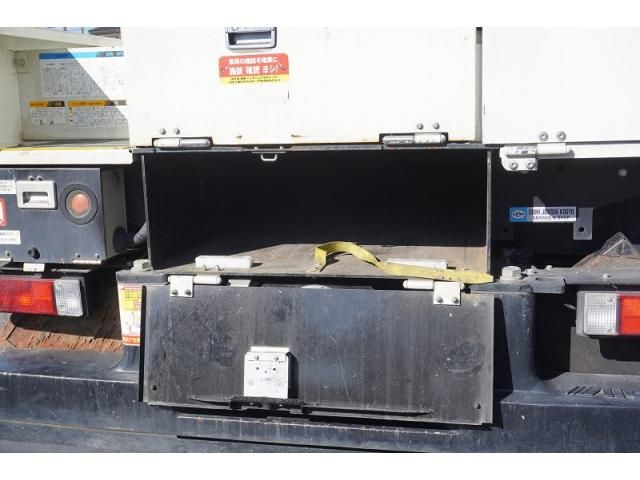 MITSUBISHI CANTER 2017