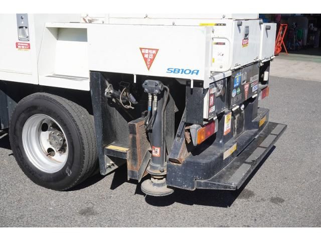 MITSUBISHI CANTER 2017