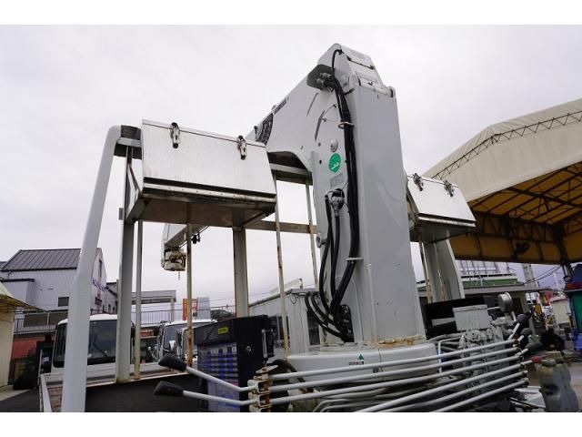 MITSUBISHI FUSOU FIGHTER 2018