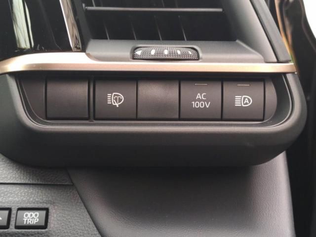 TOYOTA CROWN SPORT 2024