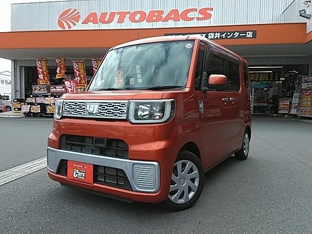 DAIHATSU WAKE 2014