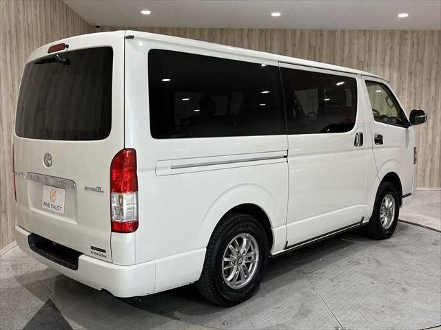 TOYOTA REGIUSACE van 4WD 2017