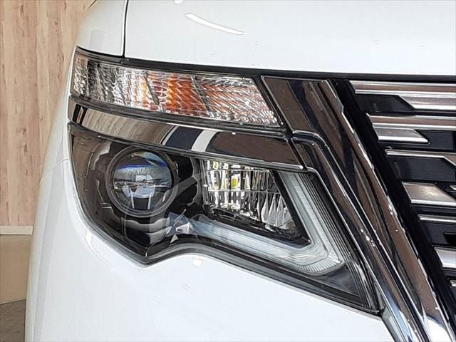 NISSAN ELGRAND 2021