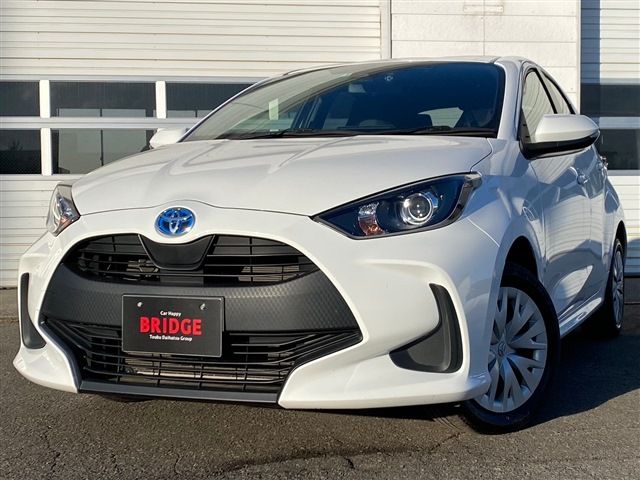 TOYOTA YARIS HYBRID 2021