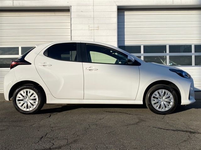 TOYOTA YARIS HYBRID 2021