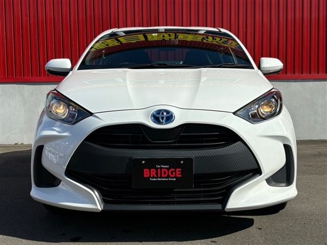 TOYOTA YARIS HYBRID 2021