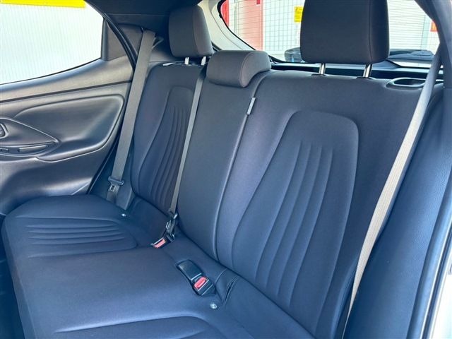 TOYOTA YARIS HYBRID 2021