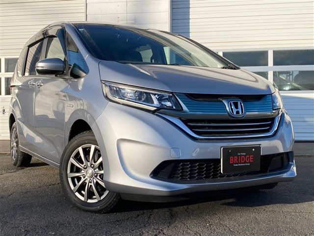 HONDA FREED plus HYBRID 4WD 2017