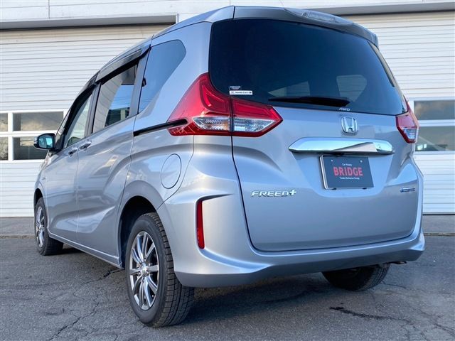 HONDA FREED plus HYBRID 4WD 2017