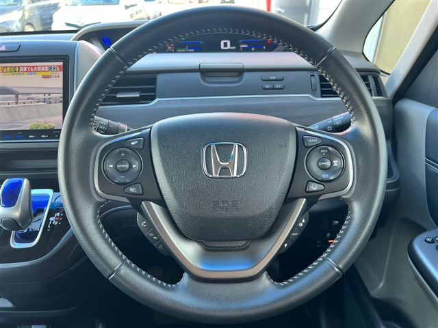 HONDA FREED plus HYBRID 4WD 2017