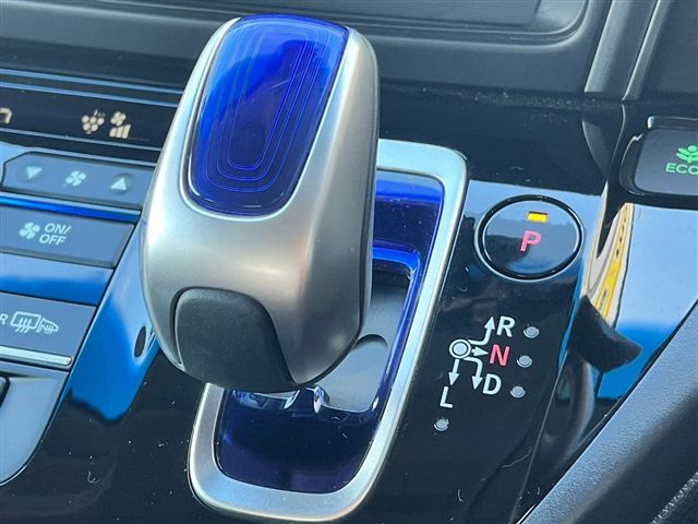 HONDA FREED plus HYBRID 4WD 2017