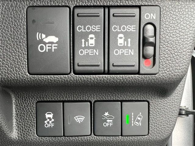 HONDA FREED plus HYBRID 4WD 2017