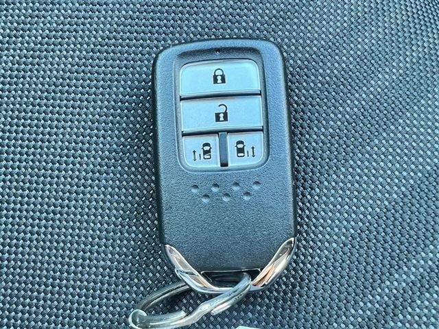 HONDA FREED plus HYBRID 4WD 2017